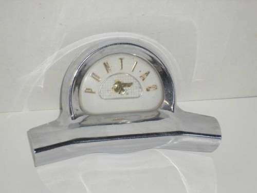 1957 Pontiac Laurentian Horn Button